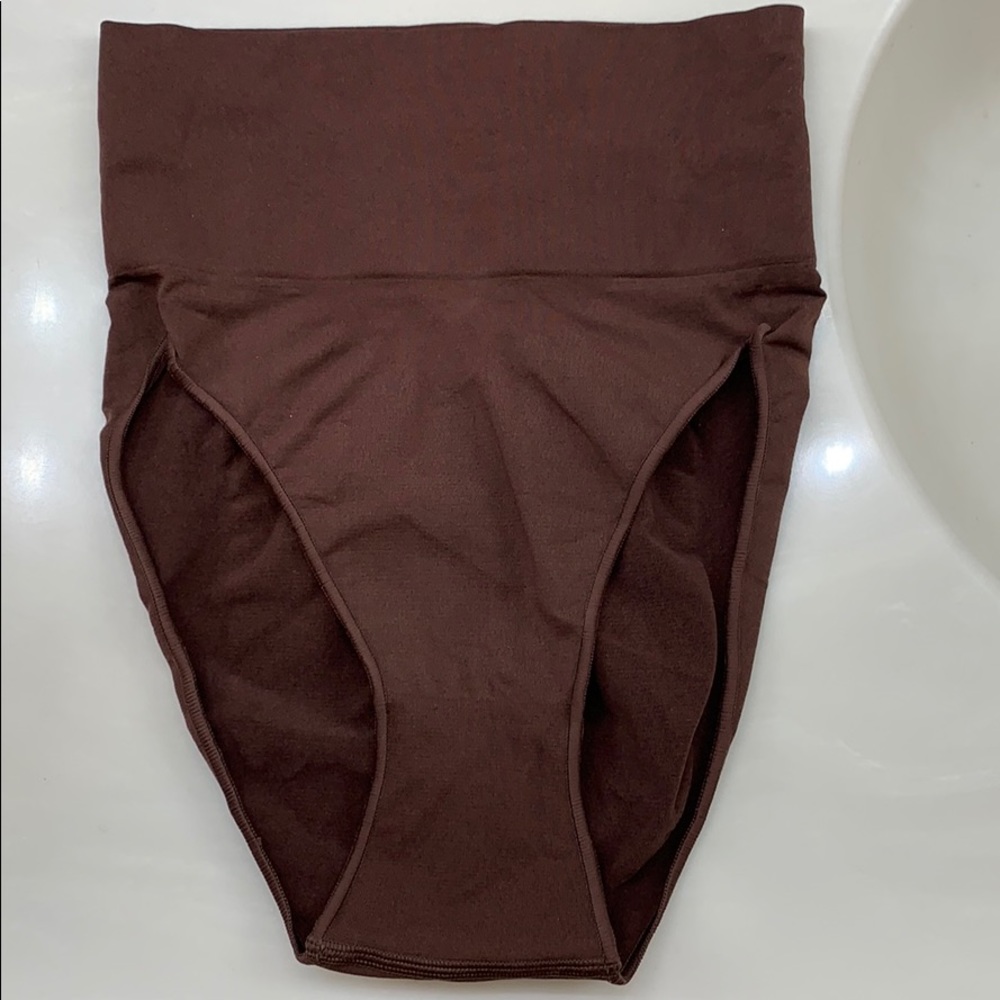 SKIMS core control brief.